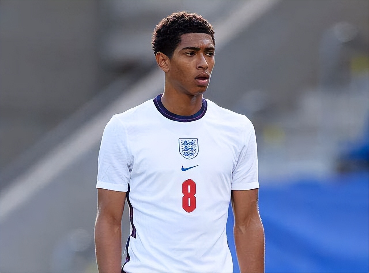 西蒙尼：朱利亚诺希望继续成长，我们也会全力帮助他（西蒙尼：朱利亚诺渴望持续提升，我们会尽全力助他成长）