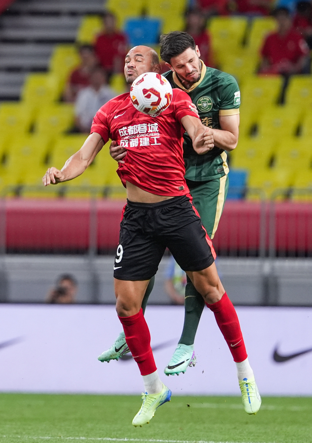 桑德兰进球功臣布罗比：逆转伯恩茅斯比绝平阿森纳更爽（桑德兰射手布罗比：逆转伯恩茅斯比补时绝平阿森纳更痛快）