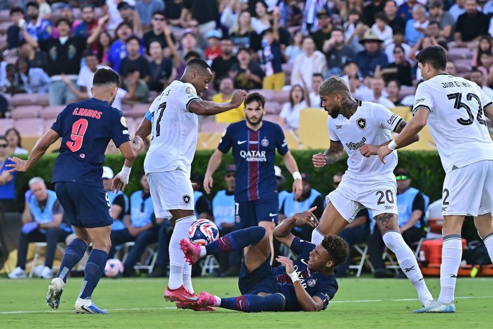 ATP总决赛四强形势明朗！辛纳晋级+室内硬地28连胜，谢尔顿已出局（ATP总决赛四强趋明朗：辛纳锁定晋级并豪取室内硬地28连胜，谢尔顿无缘四强）