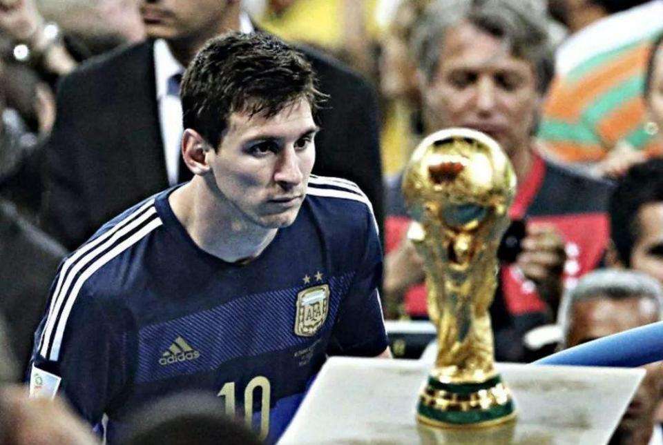 官方：孔蒂当选2025意足球盛典最佳教练，那不勒斯最佳俱乐部（官方宣布：孔蒂当选2025年意足盛典最佳教练，那不勒斯荣膺最佳俱乐部）