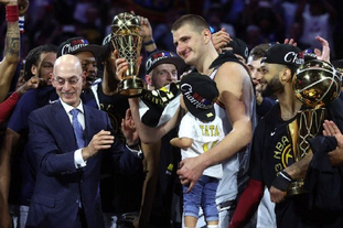 外媒：墨西哥一座世界杯球场附近挖出至少456袋人体遗骸（外媒：墨西哥世界杯球场附近发现至少456袋人类遗骸）