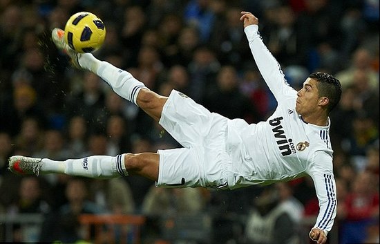 1平4负，拜仁近5次欧冠对阵卫冕冠军未尝胜绩（近5战欧冠卫冕冠军，拜仁1平4负仍无胜绩）