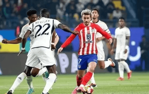 中超赛季最佳比赛候选：两回合京鲁大战在列（中超赛季最佳对决候选出炉：京鲁两回合之战入围）